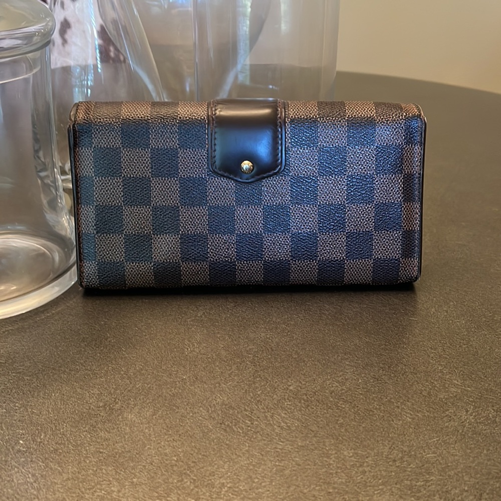 LOUIS VUITTON DAMIER SISTINA - CA3069. AUTHENTIC. Reposhed from @shopjrlux. - Picture 3 of 12